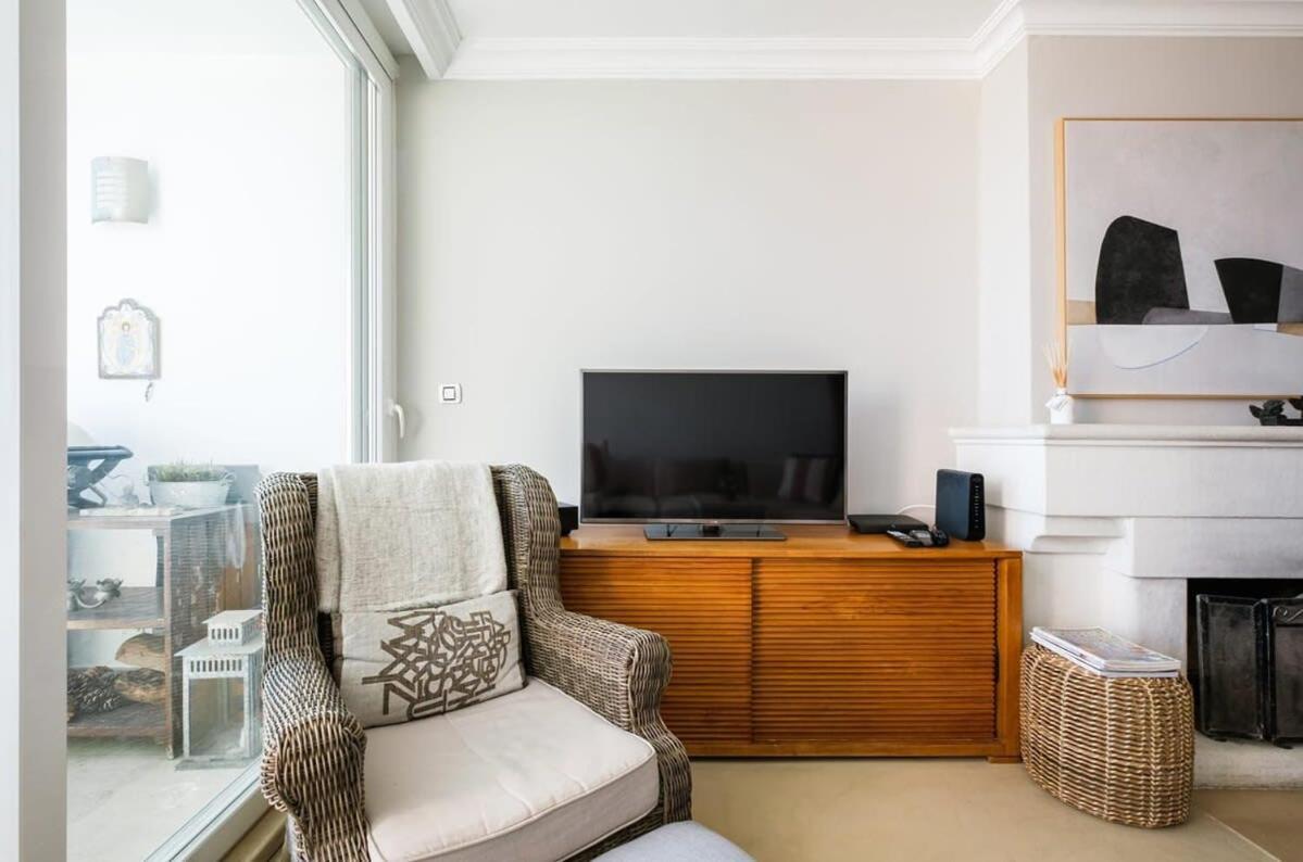 Luxury Sea View Apartment Кашкайш Екстериор снимка